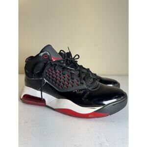 Nike Jordan Max Aura 2 Black Red Men’s Size 10.5 Basketball Sneakers Jumpman‎